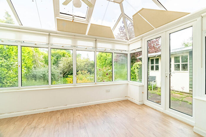 3 Bedroom Bungalow For Sale In Midway, St. Albans, Hertfordshire, AL3