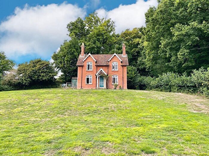 3 Bedroom Detached House To Rent In Sotherington Lane, Selborne, GU34