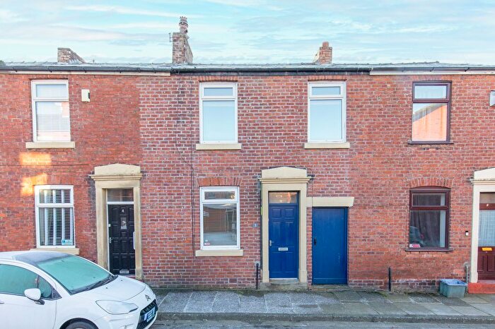 3 Bedroom Terraced House To Rent In Edward Street, Leyland, PR25