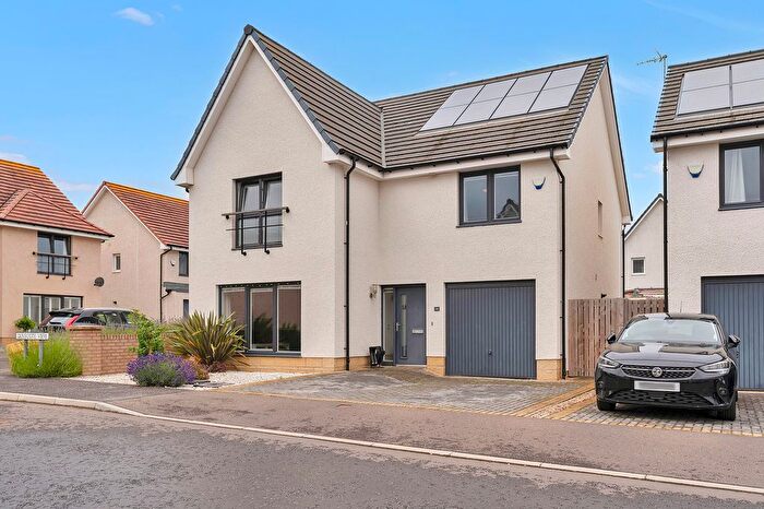 4 Bedroom Detached House For Sale In Dovecote View, Haddington, EH41