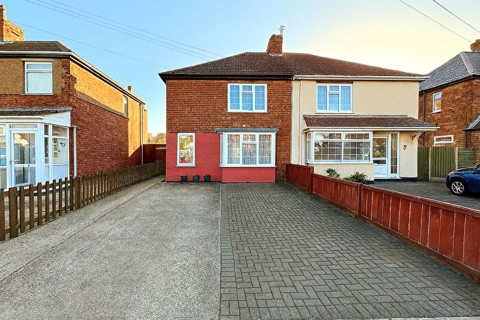 3 Bedroom Semi Detached House For Sale In Owton Manor Lane, Hartlepool, TS25