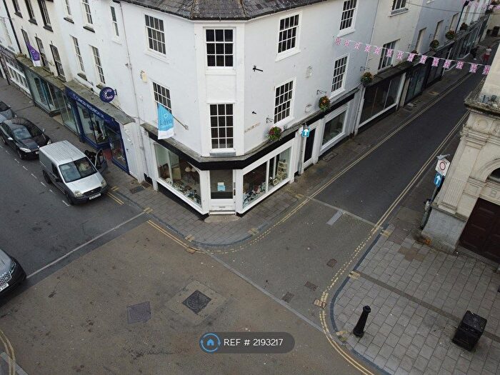 1 Bedroom Flat To Rent In Allhalland Street, Bideford, EX39