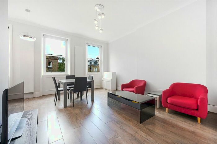 2 Bedroom Flat To Rent In Nevern Square, Earls Court, London, SW5