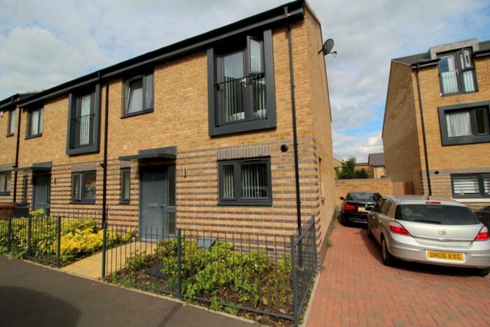 3 Bedroom House To Rent In Sterling Road, Pinnacle Square Development, Bexleyheath, Kent, DA7