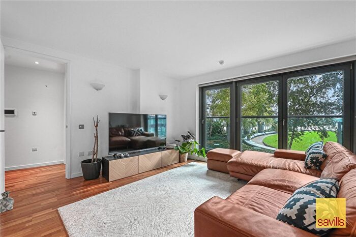 2 Bedroom Flat For Sale In New Providence Wharf, Fairmont Avenue, Canary Wharf, London, E14