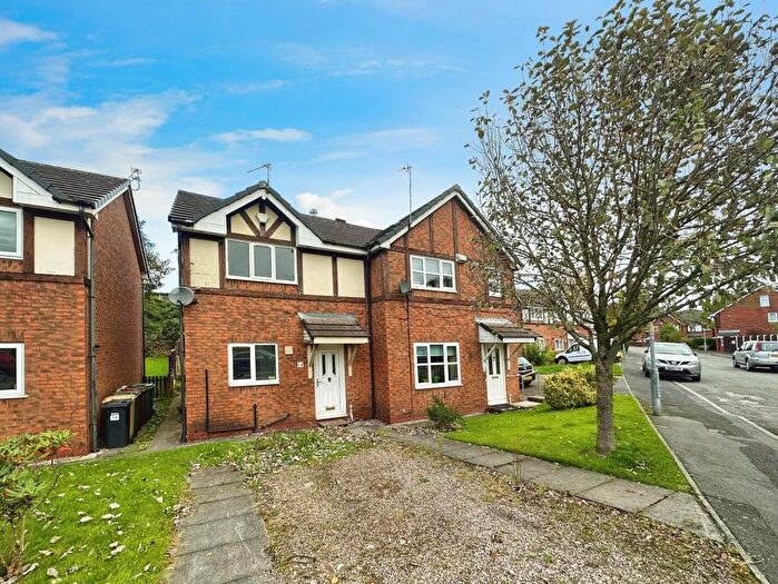 2 Bedroom Detached House To Rent In Meadow Walk, Farnworth, Bolton, Greater Manchester, BL4