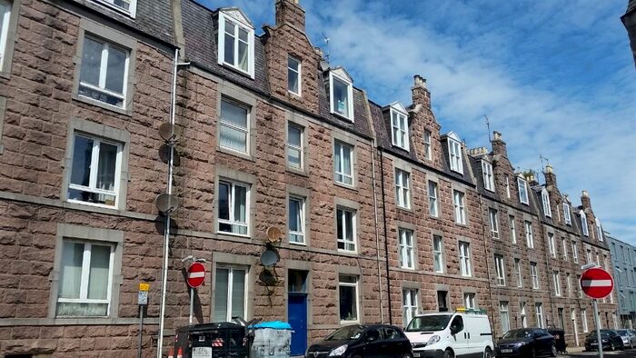 1 Bedroom Flat To Rent In Raeburn Place, Rosemount, Aberdeen, AB25