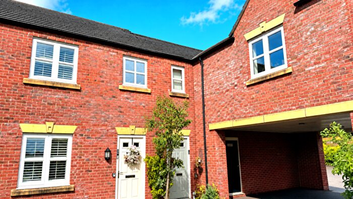 3 Bedroom Terraced House For Sale In Peakforest Road, Marple, SK6