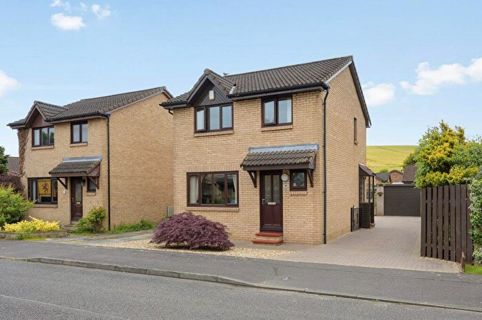 3 Bedroom Detached House For Sale In Bevan Place, Rosyth, KY11