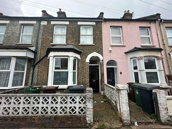 2 Bedroom Terraced House To Rent In Suffolk Park Road, E17