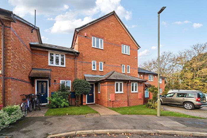 3 Bedroom Town House For Sale In Anne Greenwood Close, Iffley, Oxford, OX4