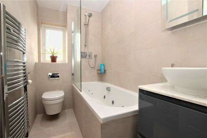 2 Bedroom Terraced House For Sale In Greenhaven Drive, Thamesmead, London, SE28
