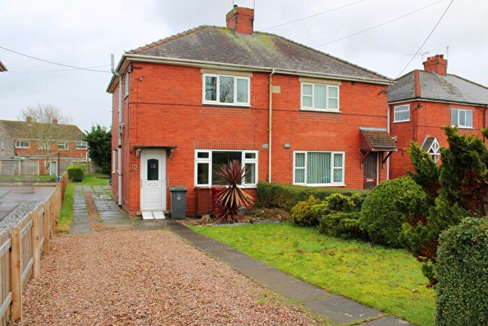 3 Bedroom Semi-Detached House For Sale In Sturton Villas, Scawby, DN20