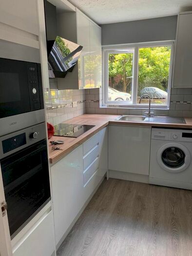 2 Bedroom Flat To Rent In Sheppard Drive, London, SE16