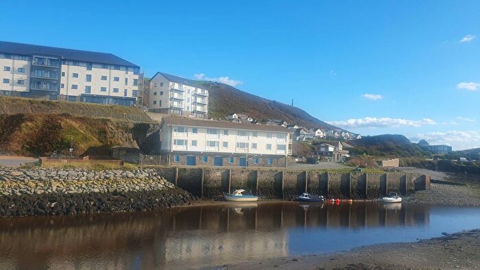 2 Bedroom Flat For Sale In Penyranchor, Aberystwyth, SY23