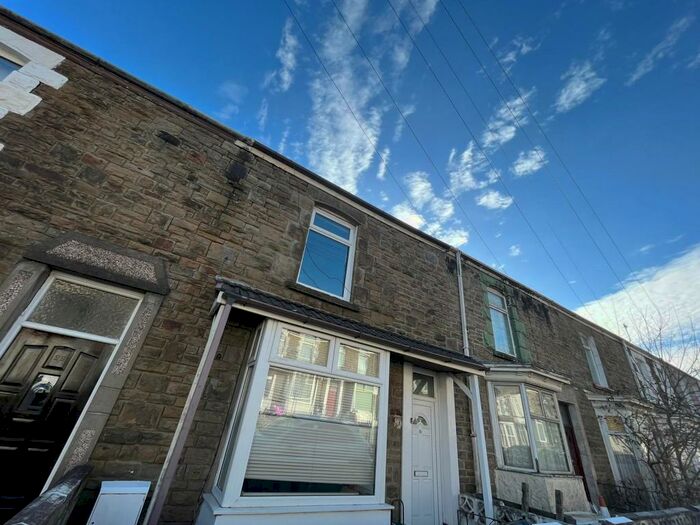 3 Bedroom House To Rent In Rhondda Street, Swansea, SA1