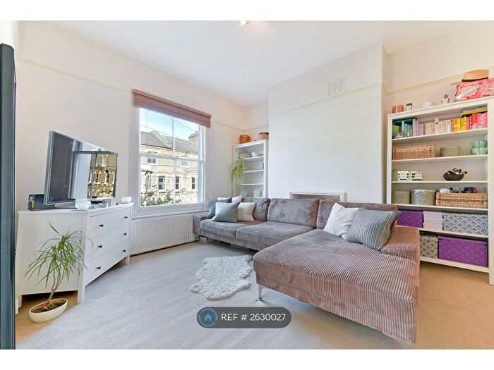 2 Bedroom Flat To Rent In Cologne Road, London, SW11