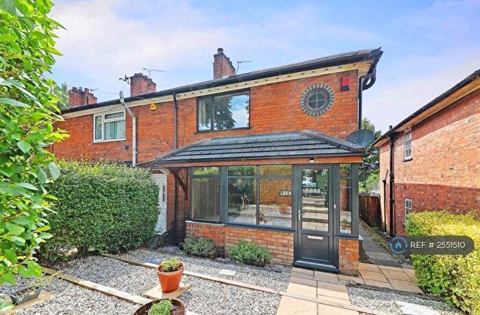 3 Bedroom End Of Terrace House To Rent In Pineapple Road, Birmingham, B30