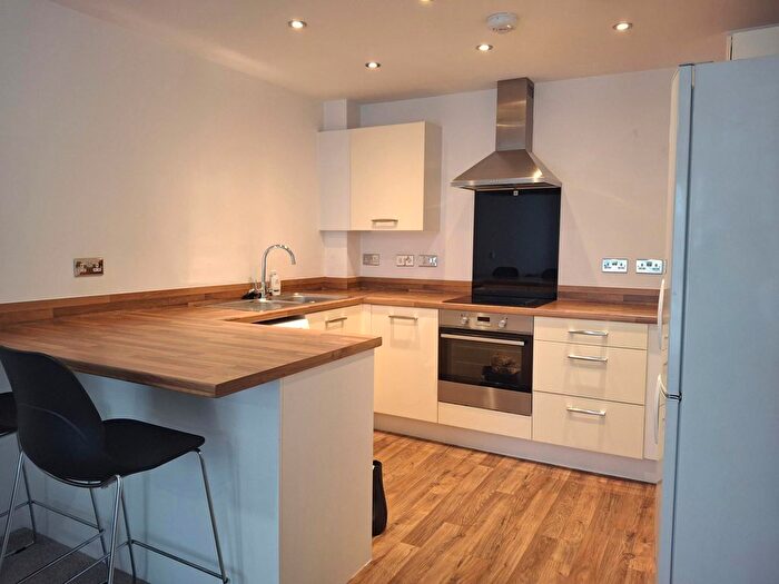 2 Bedroom Flat To Rent In Manchester Road, Altrincham, WA14