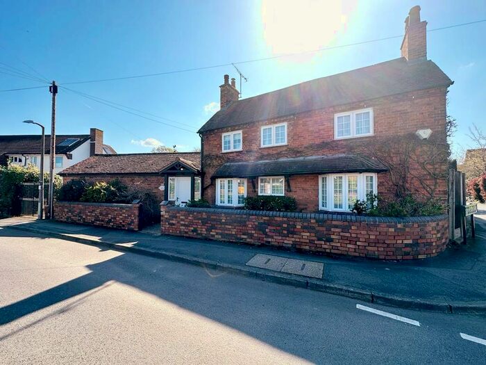 3 Bedroom Cottage To Rent In Station Road, Balsall Common, Coventry, CV7