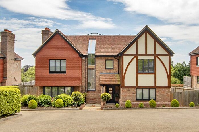 6 Bedroom Flat For Sale In Gravesend Road, Wrotham, Sevenoaks, Kent, TN15