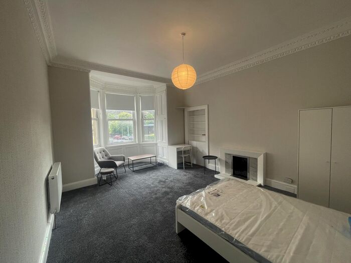 2 Bedroom Flat To Rent In Dalkeith Road, Edinburgh, EH16