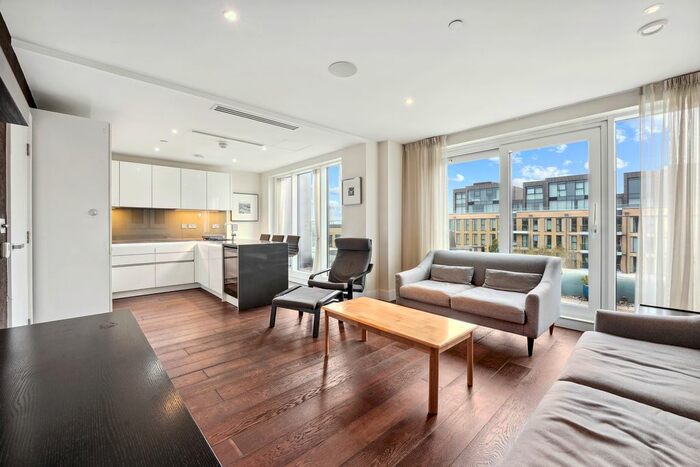 2 Bedroom Maisonette To Rent In Central Avenue, London, SW6