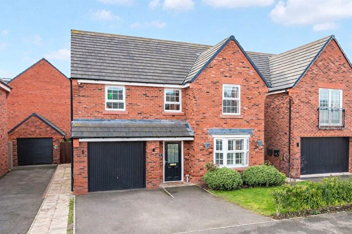 4 Bedroom Detached House For Sale In Meadow End Road, Chelford, SK11