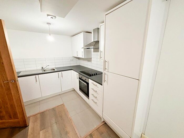 1 Bedroom Flat To Rent In Tomlinson House, Tyburn Road, B24