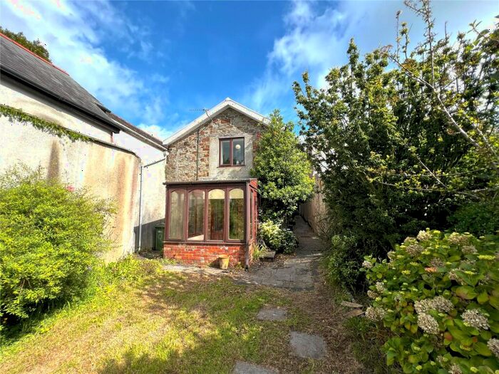 1 Bedroom Apartment To Rent In East Street, South Molton, Devon, EX36