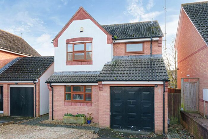 3 Bedroom Detached House For Sale In Blind Lane Close, Bridport, DT6