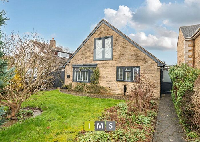 3 Bedroom Detached Bungalow For Sale In Kingsclere Road, Bicester, OX26