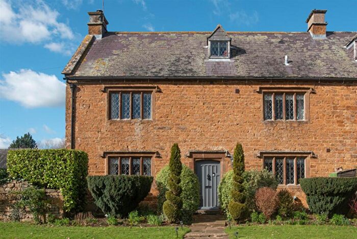 4 Bedroom Semi-Detached House For Sale In Sandpits Road, Tysoe, Warwick, CV35