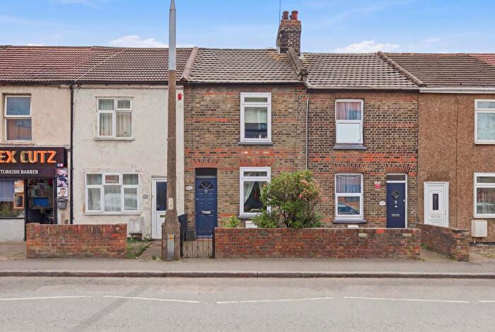 3 Bedroom Terraced House For Sale In London Road, Grays, RM20