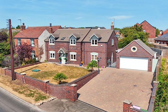 4 Bedroom Semi Detached House For Sale In Orton Road, Warton, B79