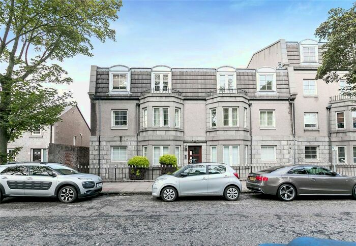 2 Bedroom Flat To Rent In Holburn View, Fonthill Road, Aberdeen, AB11