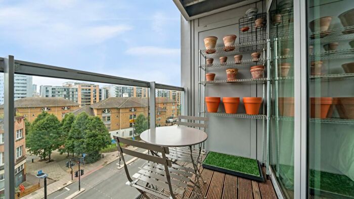 1 Bedroom Flat For Sale In Laban Walk, London, SE8
