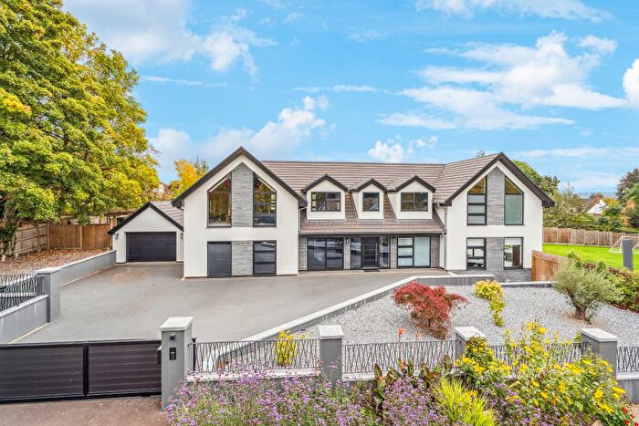 5 Bedroom Detached House For Sale In Armitage Close, Loudwater, Rickmansworth, WD3