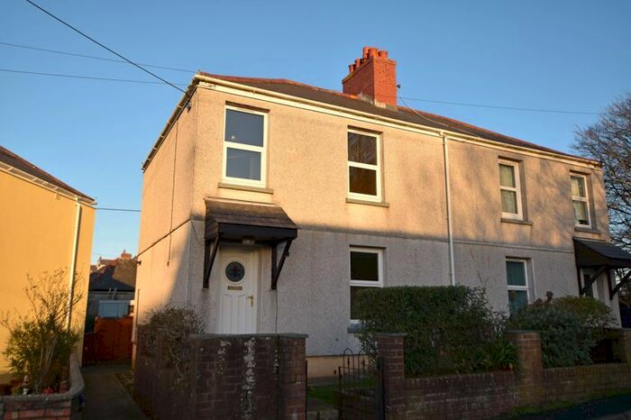 3 Bedroom Semi-Detached House To Rent In Springfield Place, St. Columb, TR9