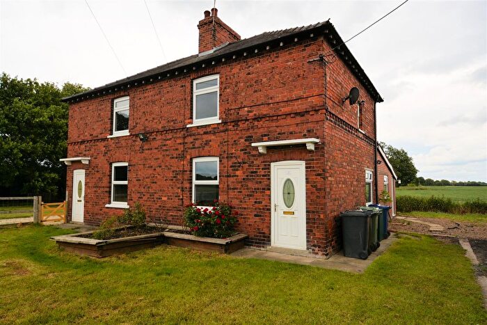 2 Bedroom Semi-Detached House To Rent In Balne Hall Road, Balne, DN14