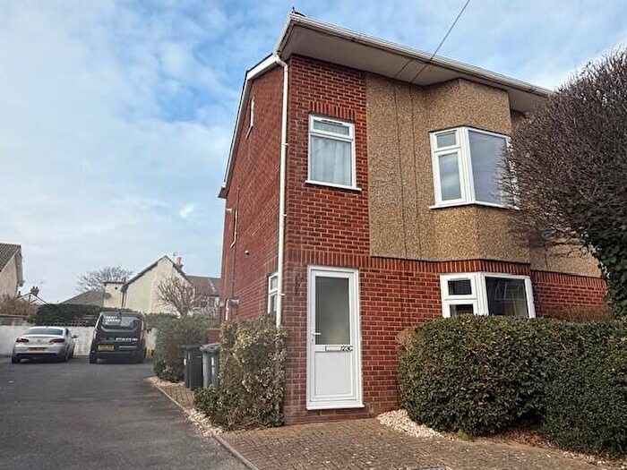 2 Bedroom House To Rent In Boscombe Grove Road, Bournemouth, BH1