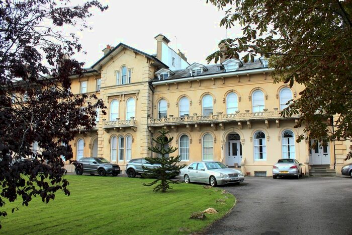 1 Bedroom Flat To Rent In Lypiatt Terrace, Montpellier, GL50