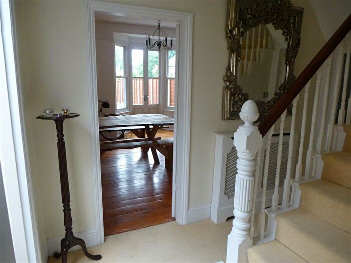 4 Bedroom House To Rent In Roden Avenue, Kidderminster, DY10