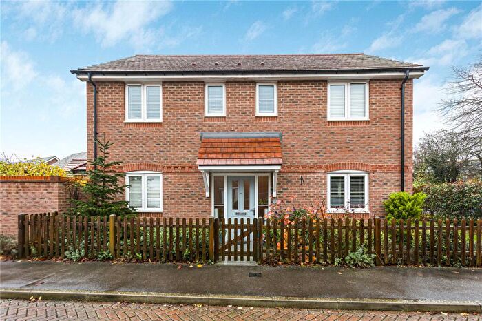 4 Bedroom Detached House For Sale In Burgidge Way, Chinnor, Oxfordshire, OX39