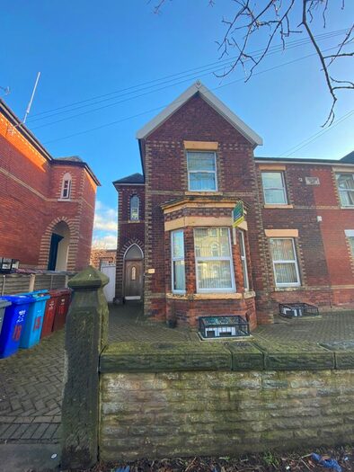 2 Bedroom Flat To Rent In Ash Tree Road, Crumpsall, Manchester M8