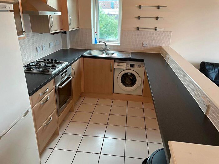 2 Bedroom Flat To Rent In Anglesea Terrace, Southampton, SO14