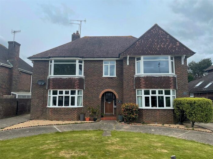 3 Bedroom Flat To Rent In Goring Road, Goring-By-Sea, Worthing, BN12