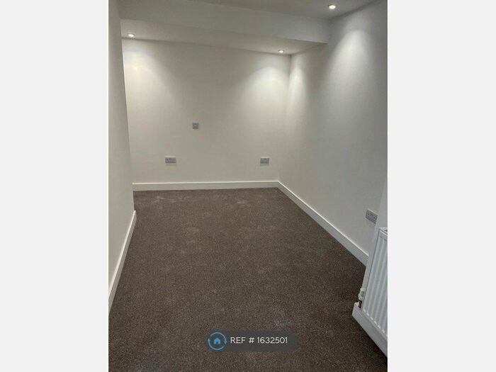 1 Bedroom Flat To Rent In Clifford Mill, Stratford Upon Avon, CV37