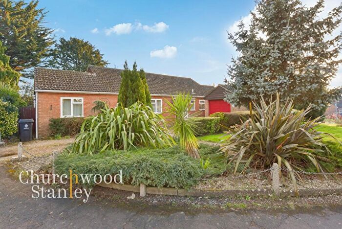 3 Bedroom Bungalow For Sale In Parrington Way, Lawford, CO11
