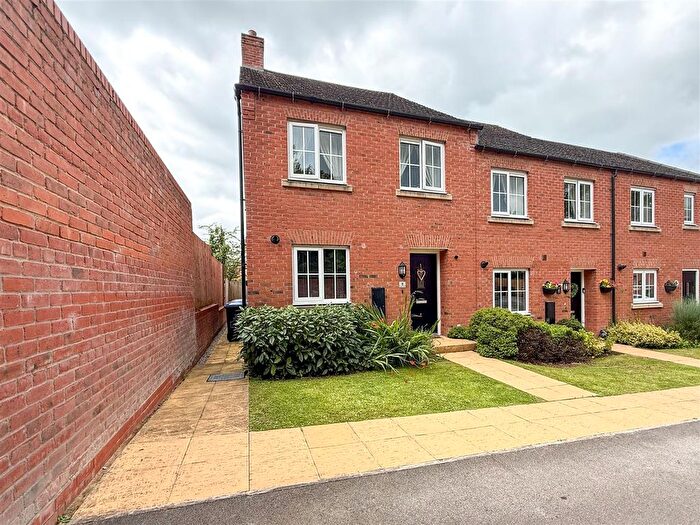3 Bedroom End Of Terrace House For Sale In Eiger Close, Biddulph, ST8